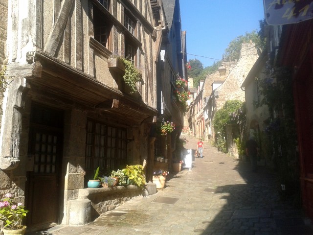 DINAN - Je déménage ! 3